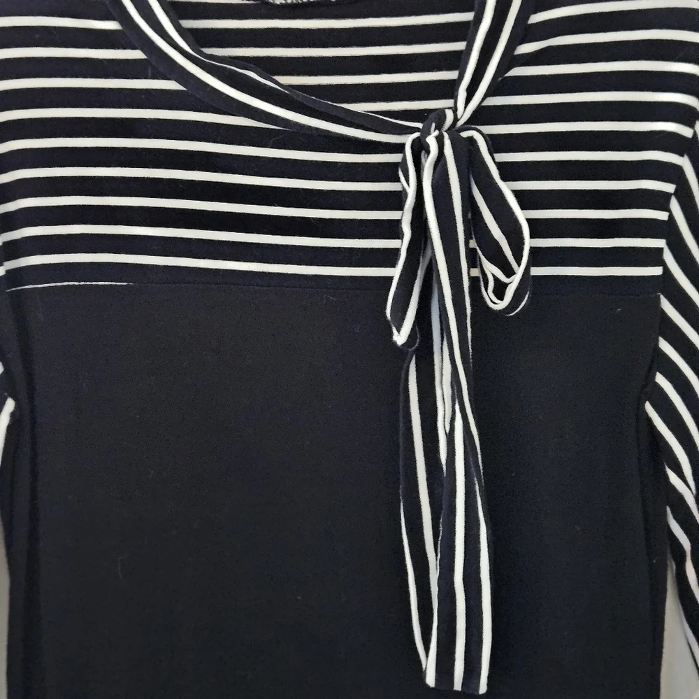 Women's Longsleeve Pullover Black & White Top by Zeagoo. Size M, 100% polyester. - Picture 4 of 10